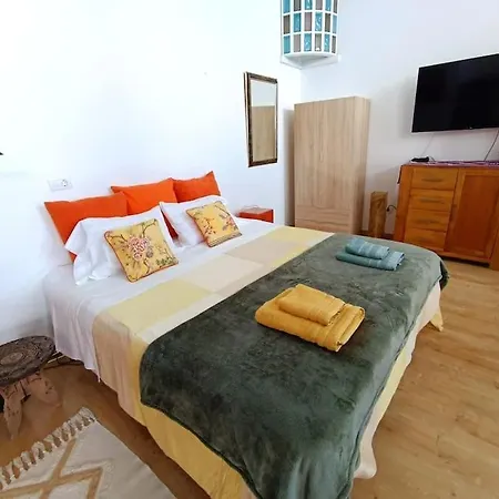 El Roque - Surf & Yoga Moya (Gran Canaria)